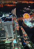 横浜ランドマークタワー69階「スカイガーデン」から見た東方向のパノラマ夜景写真