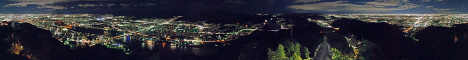 岐阜城天守閣のパノラマ夜景写真