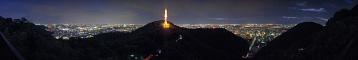 金華山ドライブウェイ展望台からのパノラマ夜景写真