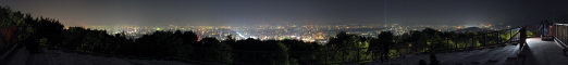将軍塚大日堂 西展望台からのパノラマ夜景写真