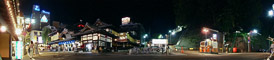 道後温泉本館のパノラマ夜景写真