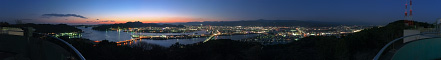 五台山展望台からのパノラマ夜景写真（日没直後）